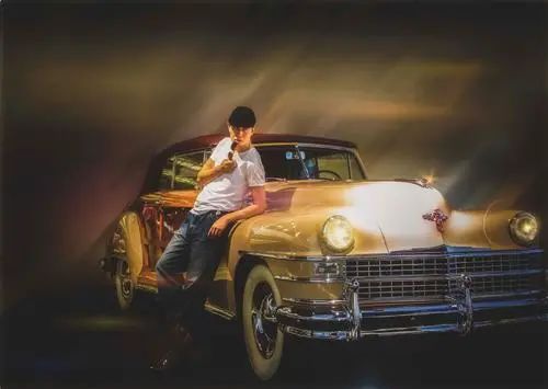 八大男神之—顏值與才華並存的國際超模