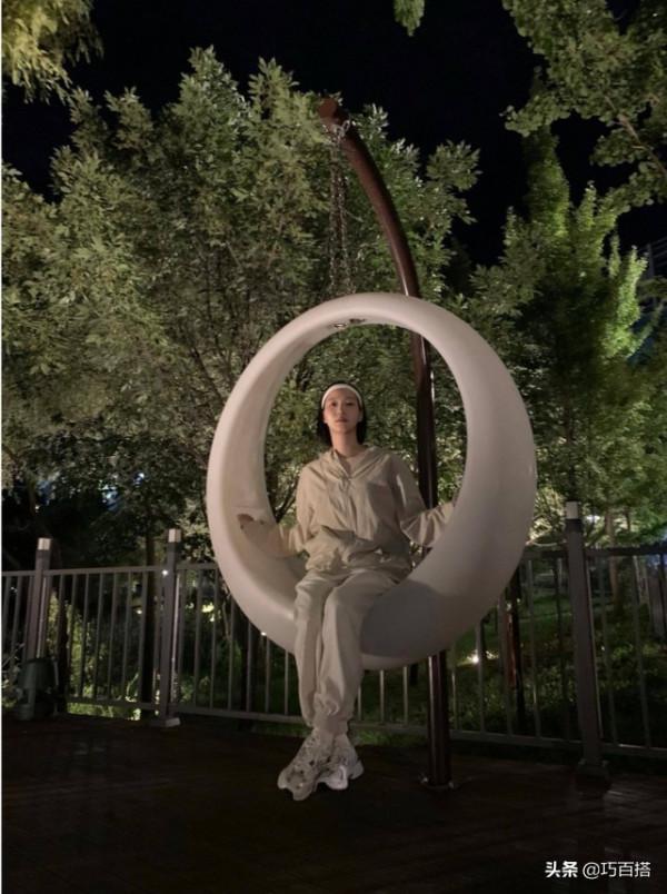 金高銀私服穿搭又出圈了!清冷美豔又有辨識度,保暖級別很高 金高銀私服穿搭又出圈了!清冷美豔又有辨識度,保暖級別很高