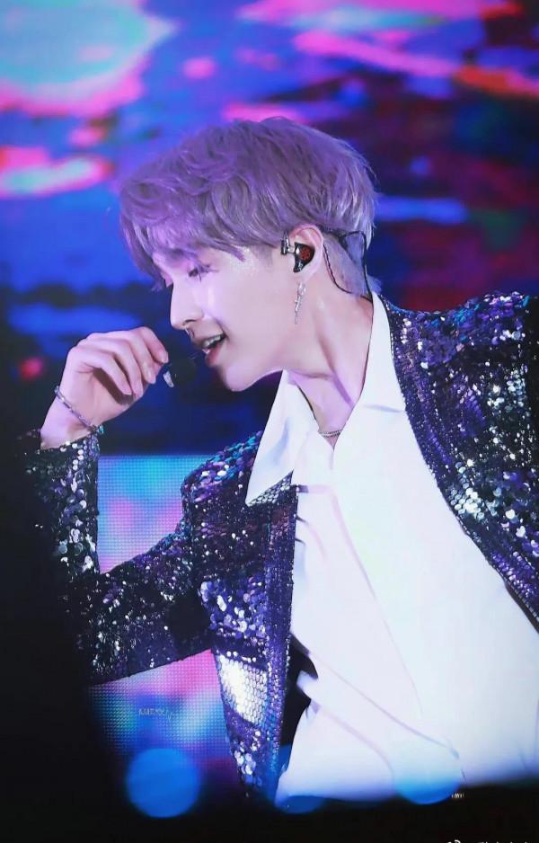 湖南衛視2022年度招商會，張藝興被四檔綜藝同時擬邀，堪稱活久見