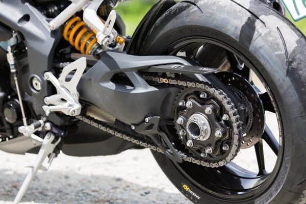 試駕凱旋大青蛙摩托車，真香現場