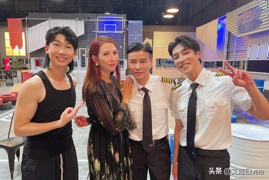 甄嬛後宮時隔10年同框,蔡少芬穿禮服抹平9年年齡差,孫儷被秒殺 甄嬛後宮時隔10年同框,蔡少芬穿禮服抹平9年年齡差,孫儷被秒殺