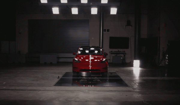 特斯拉釋出最新碰撞技術,0.01秒內做判斷,可定向開啟氣囊 特斯拉釋出最新碰撞技術,0.01秒內做判斷,可定向開啟氣囊