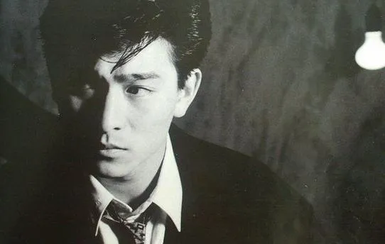 吵了這麼多年了,再看“四大天王”年輕時的演技和顏值,誰贏了? 吵了這麼多年了,再看“四大天王”年輕時的演技和顏值,誰贏了?