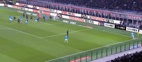 意甲-AC米蘭0-1那不勒斯 開場5分鐘丟球 終場前絕平被取消引爭議