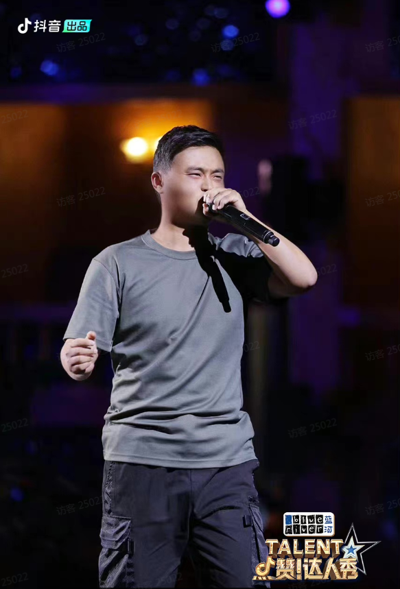 前方高能！謝霆鋒居然在《點贊！達人秀》現場蹦迪