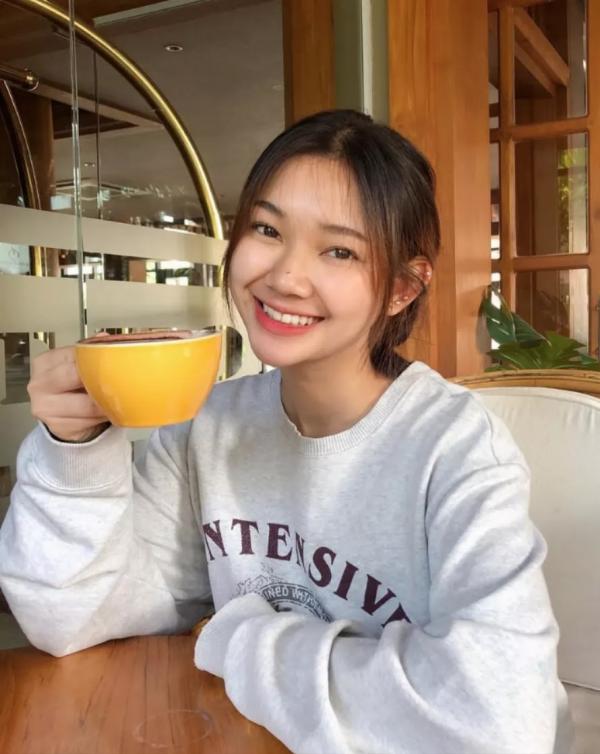 看寮國小姐姐的宅家指南，看完想和她住一起