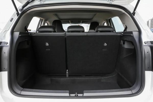 途鎧VS探影，兄弟車型之爭！