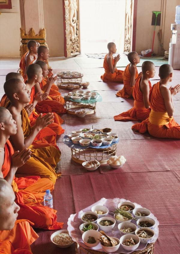 為何寮國沉默又低迷？700萬國民彷彿沉沒於世，實際上一言難盡