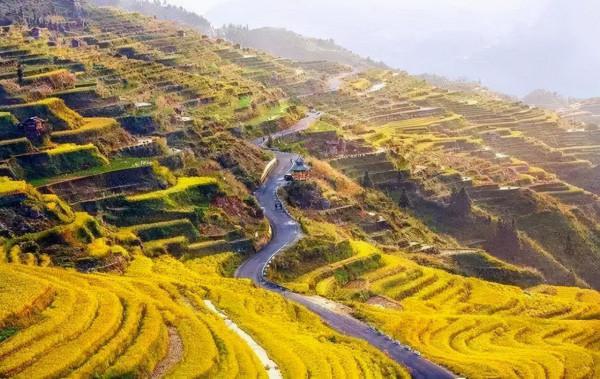 這些“雲端上”的古村落,正過著神仙般的日子,沿途就像走在畫裡 這些“雲端上”的古村落,正過著神仙般的日子,沿途就像走在畫裡