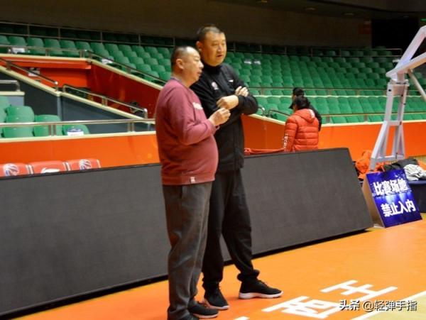 接君：遼寧隊元老“北大接”，CBA“酒神”之一，現輔佐李春江