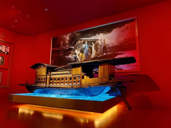 打卡紅色新地標——中國共產黨歷史展覽館