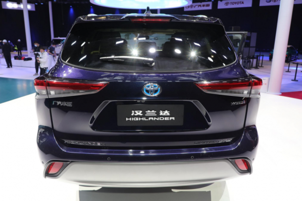 中型SUV保值率天花板，起步價25.88萬，豐田漢蘭達依舊堅挺