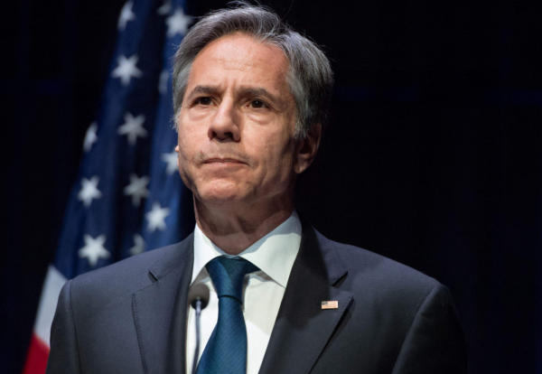 美國出臺47頁報告，又派兩支艦隊闖入南海，越南嗅到機會對華髮難