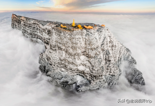 中國四大佛教名山之一峨眉山，仙氣飄飄堪稱仙境，此生值得去一次