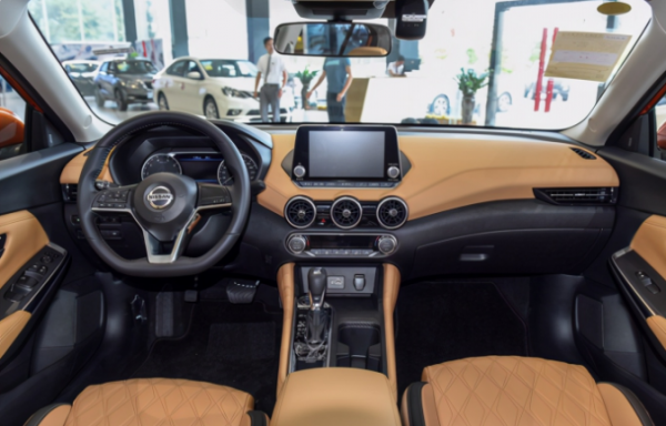 四大轎車“年度銷冠”鎖定：凱美瑞或取代雅閣，寶馬5系稱王！