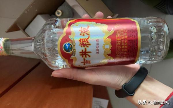 國內4款“沒排面”酒，明明是純糧固態釀造的佳釀，卻被說成差酒