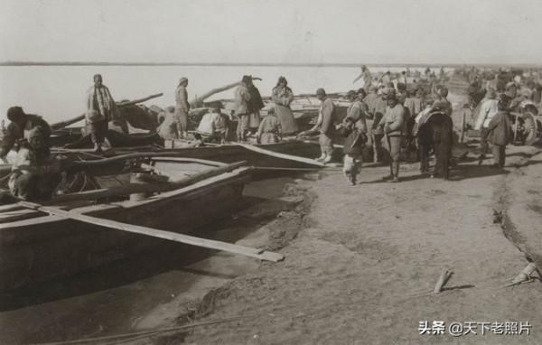 1930年內蒙古包頭老照片 黃河岸邊風貌及五當召 1930年內蒙古包頭老照片 黃河岸邊風貌及五當召