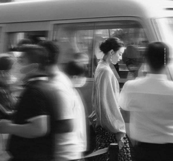 倪妮：張藝謀對我有恩，前途盡毀我也要跟他走，今苦盡甘來