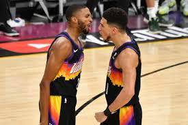 虎媽！從貧民窟逆襲成為76人女高管，兒子打進NBA籤9000萬肥約