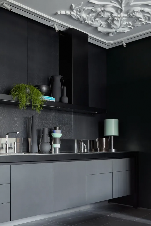 一居室小戶型，經典黑色系