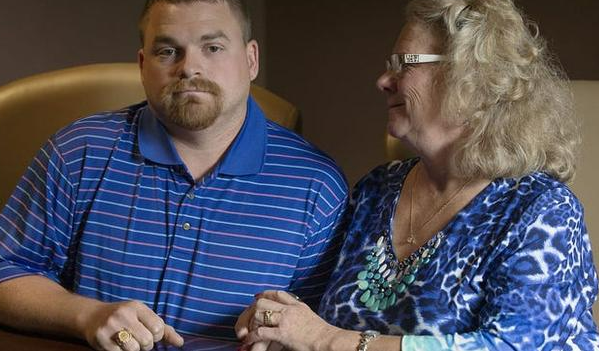 男子神秘消失妻子改嫁，23年後警察上門，前妻：賠我180萬