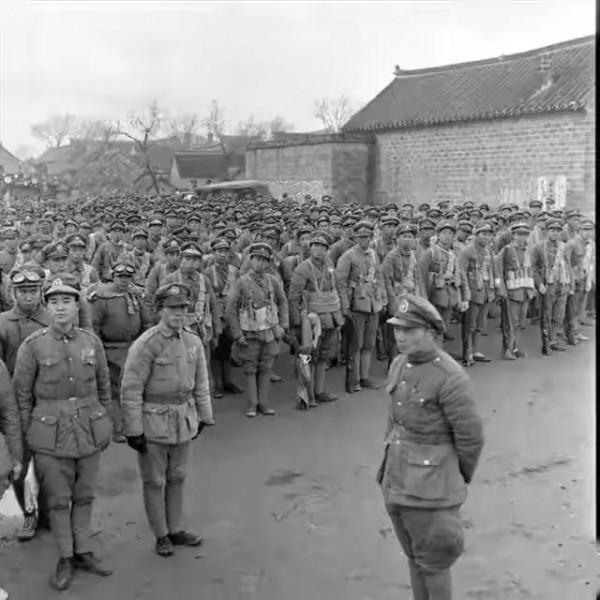 1947年，胡宗南向陝北發動重點進攻，一陝北老漢說：我給你們帶路