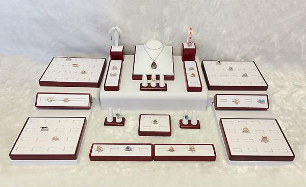 珠寶櫃檯：陳列珠寶首飾常用的4種方式，可以吸引到顧客的注意