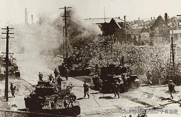 冒死引開戰鬥機，都以為他犧牲了，重傷的他竟俘虜美軍一個排回來