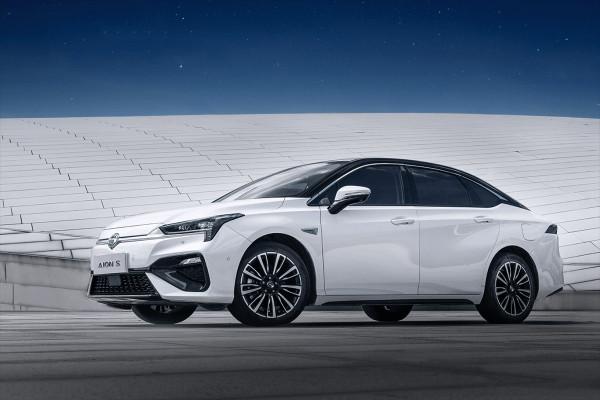 新增磷酸鐵鋰電池，廣汽埃安S炫530正式上市