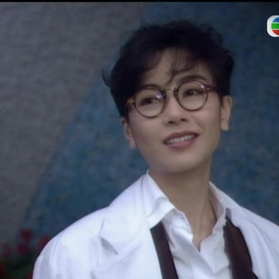 “短髮女神”袁潔瑩：曾迷倒郭富城劉鑾雄的她，如今卻皈依佛門