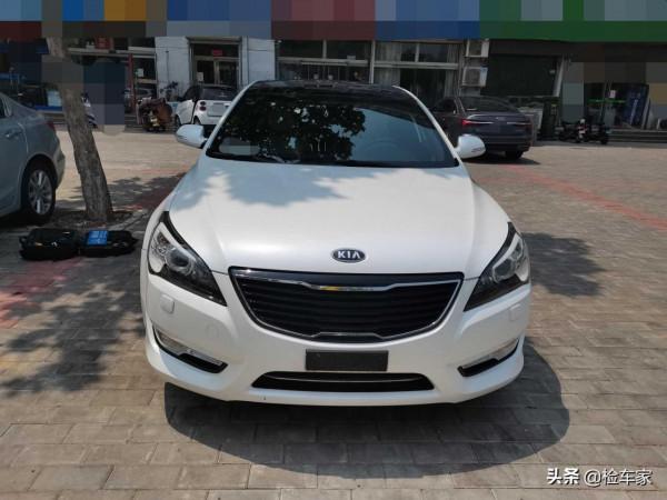 起亞K7見過嗎？當年30萬的韓系旗艦如今8萬即可擁有，網友：凱尊