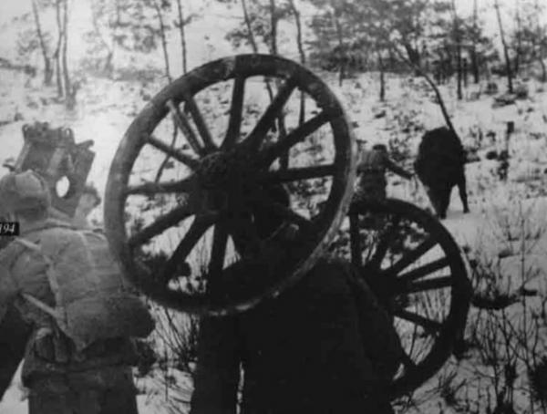 解放戰爭中繳獲上萬門炮,為何抗美援朝時,顯得炮很“少”? 解放戰爭中繳獲上萬門炮,為何抗美援朝時,顯得炮很“少”?