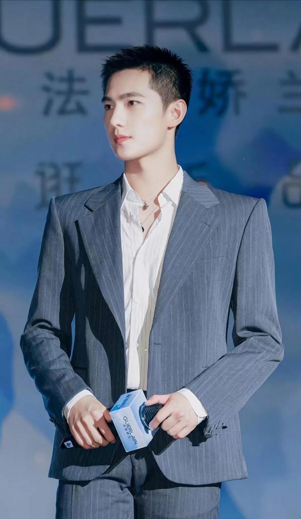 #春晚想看到的歐巴之一就是#楊洋#肖戰