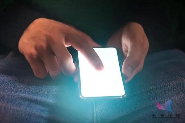 防藍光眼鏡能護眼，還能預防近視？注意！不是所有人都適合戴…