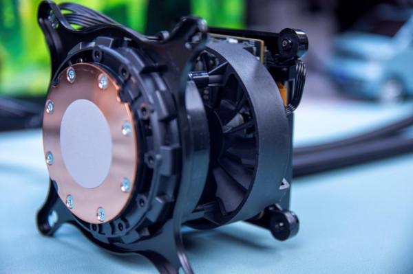 微星X570S主機板領銜，三套件助力打造開放式桌面主機