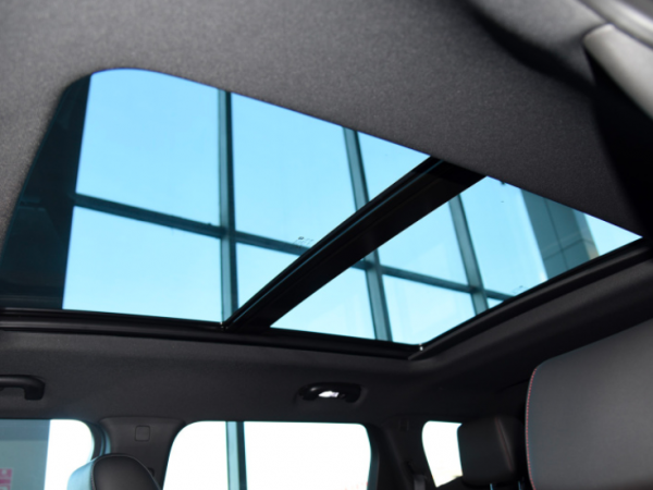 雪佛蘭開拓者，動力較佳油耗均衡，提供5座和7座