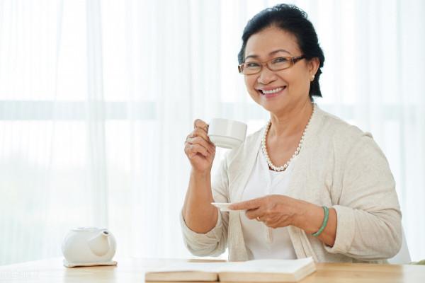 有房子和有積蓄，哪一種晚年過得更踏實？70歲的老人的故事很現實