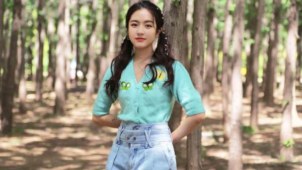 餘週週扮演者李蘭迪寫真照