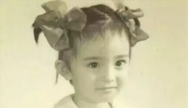 劉詩詩鋒芒暗藏,楊冪肆無忌憚,爭強鬥勝後誰是贏家? 劉詩詩鋒芒暗藏,楊冪肆無忌憚,爭強鬥勝後誰是贏家?