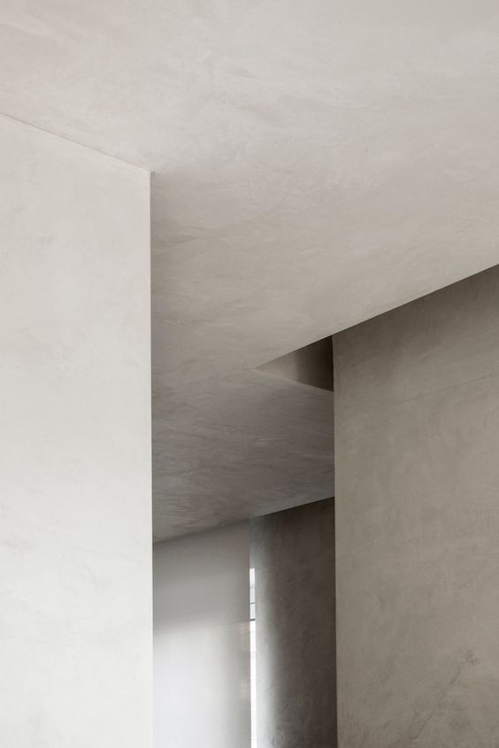 但凡裝修選對牆面材料，很易打造室內高階感，尤其這3種值得參考