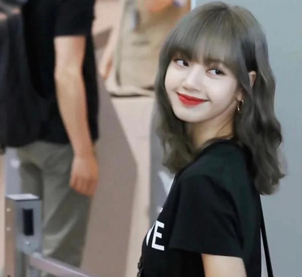 你適合齊劉海嗎?有這幾個特徵,請大膽留“齊劉海”,顏值翻倍 你適合齊劉海嗎?有這幾個特徵,請大膽留“齊劉海”,顏值翻倍