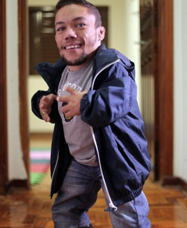 世界最矮夫妻，加起來不足2米，婚姻幸福卻略有遺憾：不敢要孩子