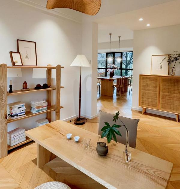 誠心建議：再買房一定買“橫廳”戶型，學她家裝成中古風，超有品