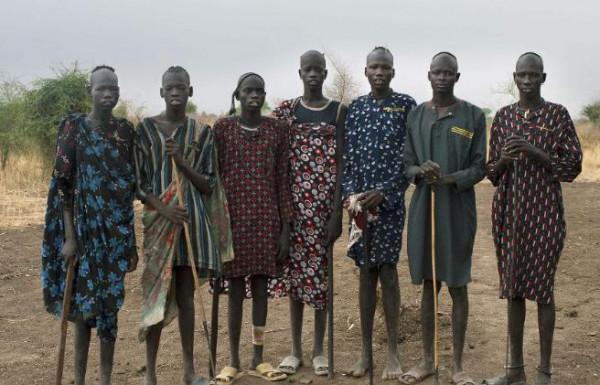 各地風俗大賞：隱世巨人族居然也緊跟潮流，護膚染髮一樣不落