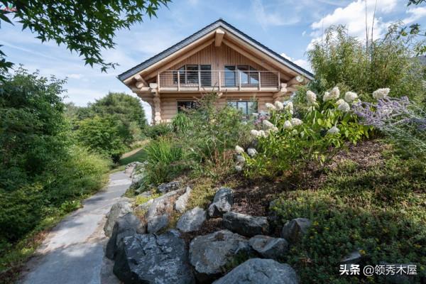 這4款120平方左右的圓形原木頭建造的小木屋別墅冬天最合適住 這4款120平方左右的圓形原木頭建造的小木屋別墅冬天最合適住