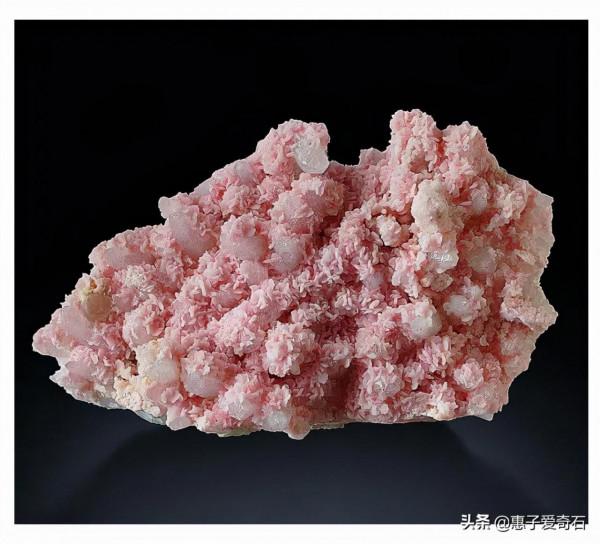 世界上最美麗的十五種石頭,不但外觀豔麗,而且價值不菲 世界上最美麗的十五種石頭,不但外觀豔麗,而且價值不菲