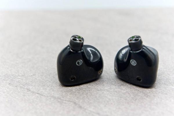 飛瀑之下，必有深潭——鑠耳EJ09與EJ07M試聽有感