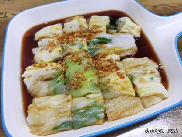 晚上的八卦街才是最有煙火氣的，路邊小店3天吃了2次