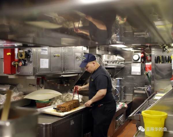 被迫上浮的深海之狼(中) 被迫上浮的深海之狼(中)