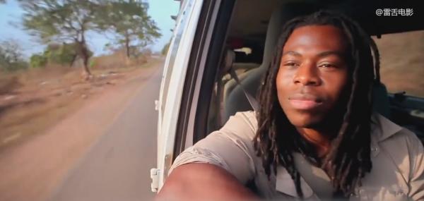 非洲小夥賣舊衣服，一天能賺25萬，這些衣服都是別人捐的！紀錄片